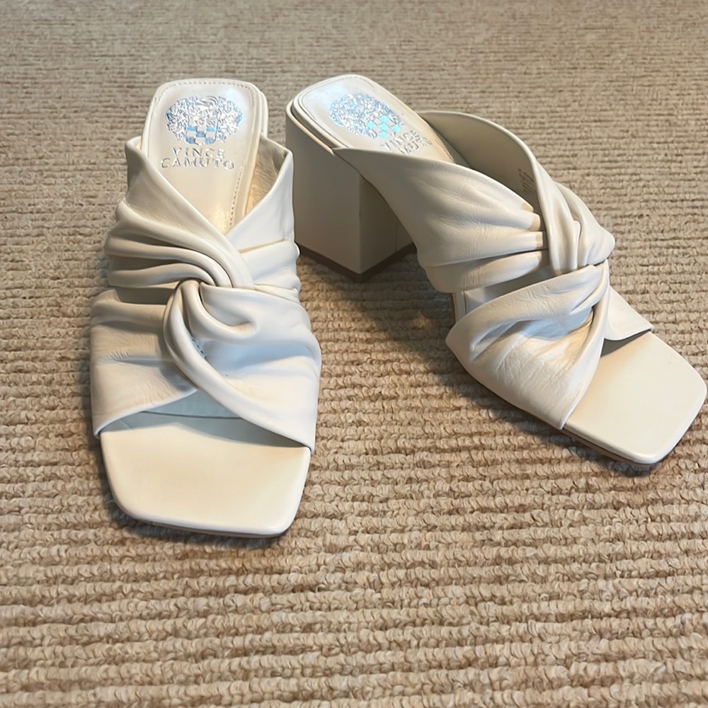 Vince Camuto jenabie heels